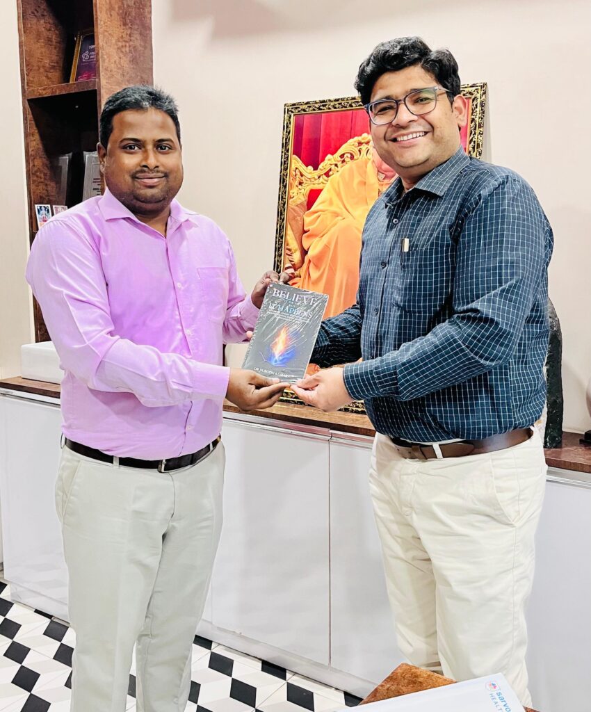 Dr Subodh Kumar Presented his book “Believe It or Not, But It Happens” to Dr Manish Mahajan, MD (Medicine), DrNB (Neurology) - Sir Ganga Ram Hospital Senior Consultant Neurologist & Director - d’ Mettle Clinique, Gurugram.